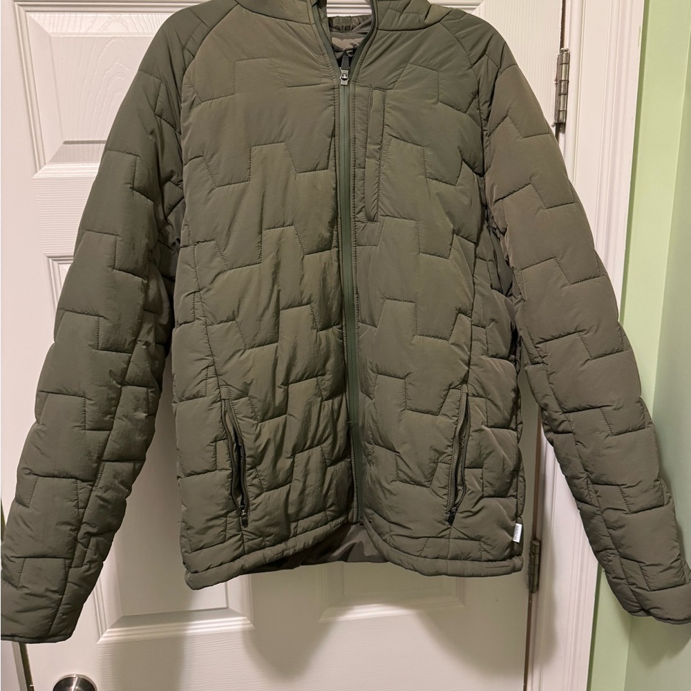 Magellan Outdoors Men's Green Puffer Jacket